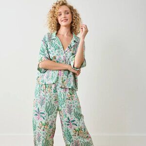 NEW WITH TAGS/PACKAGING Camel's Courtyard Tall Eco Satin Wildest Dreams Set XLT